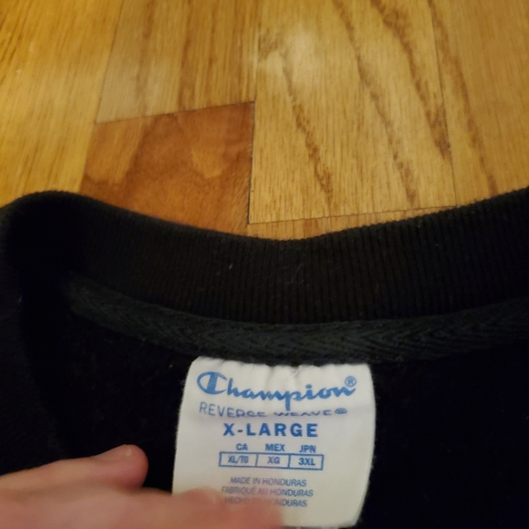 Champion x Dr. Seuss sweatshirt - Picture 12 of 12